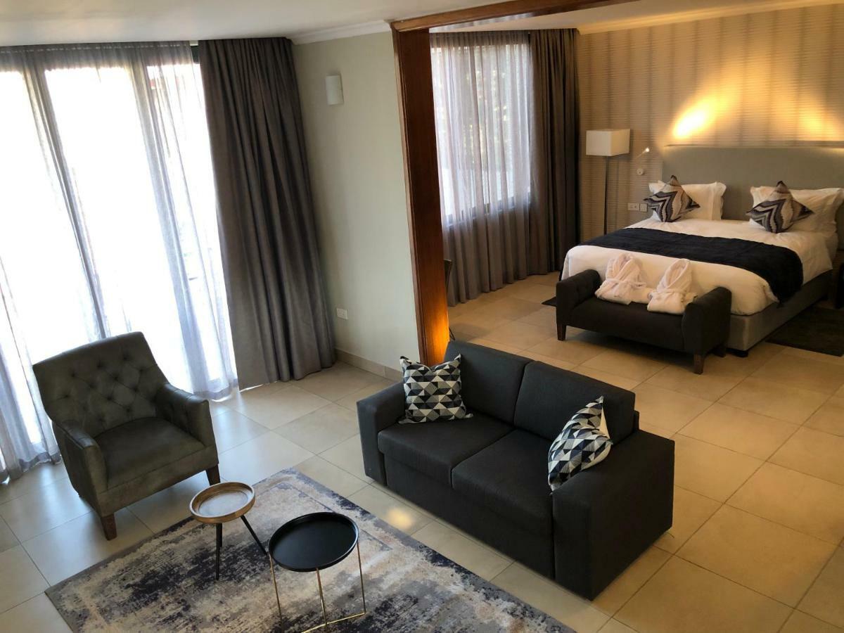Mythos Boutique Hotel คิกาลี ภายนอก รูปภาพ
